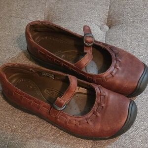 Keen Brown Leather Walking Shoes